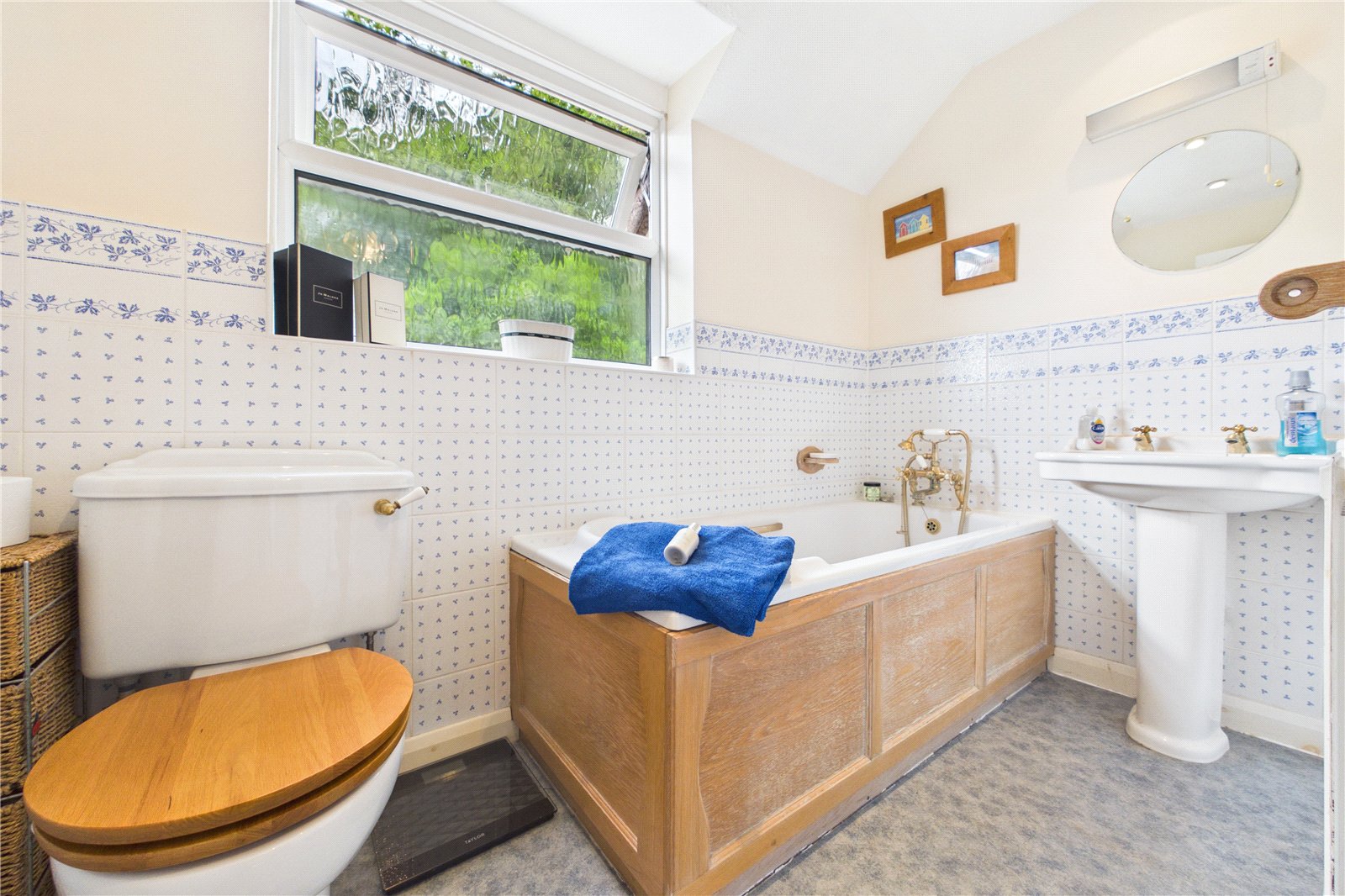 4 bedroom House for sale in Riseley, Reading, Berkshire