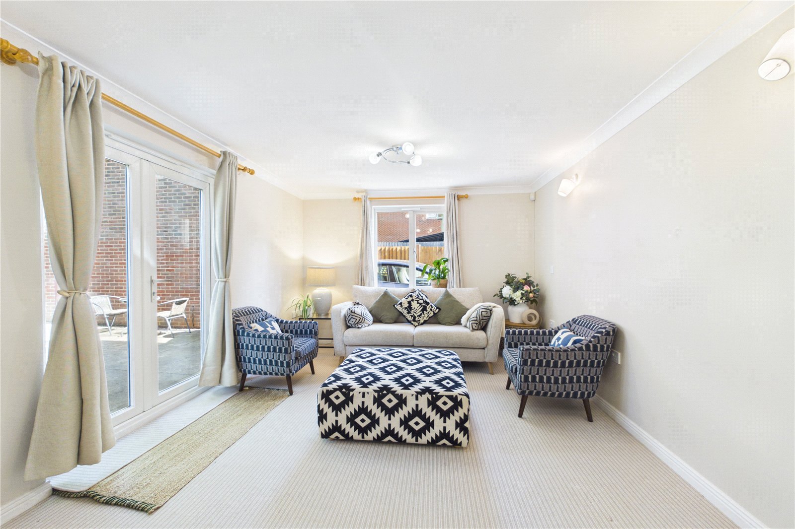 4 bedroom House for sale in Three Mile Cross, Reading, Berkshire