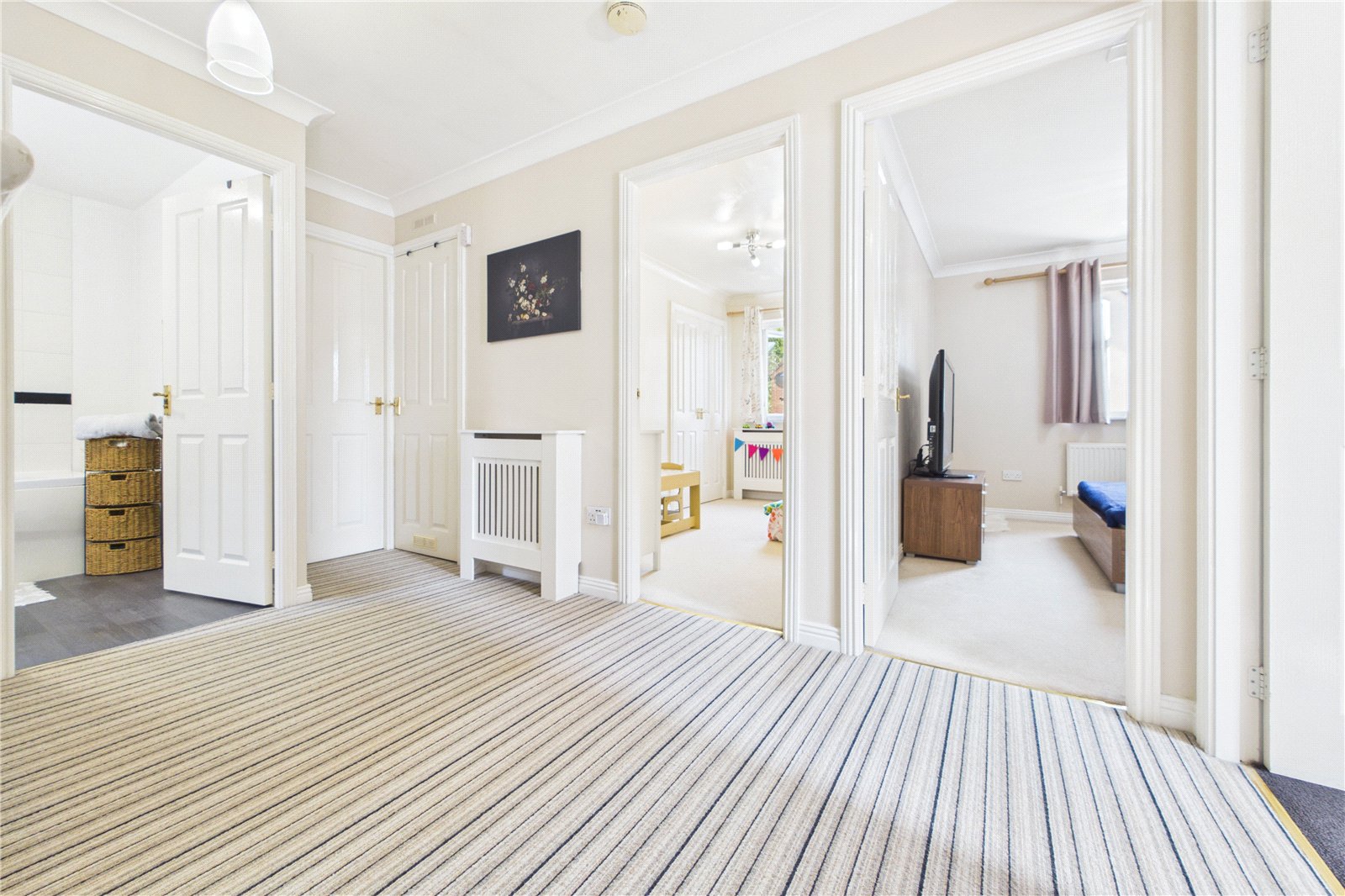 4 bedroom House for sale in Three Mile Cross, Reading, Berkshire