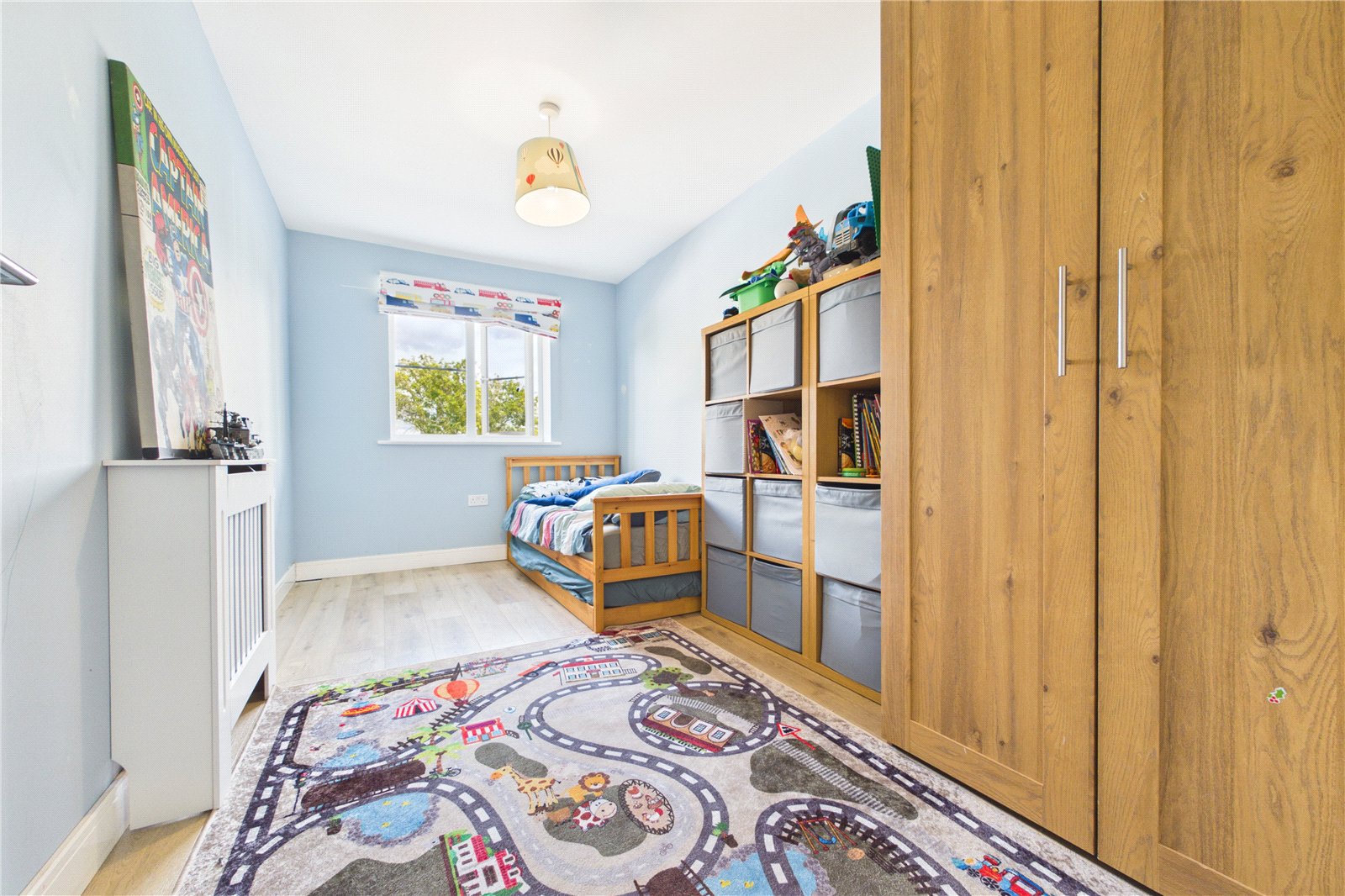 2 bedroom Flat for sale in Three Mile Cross, Reading, Berkshire