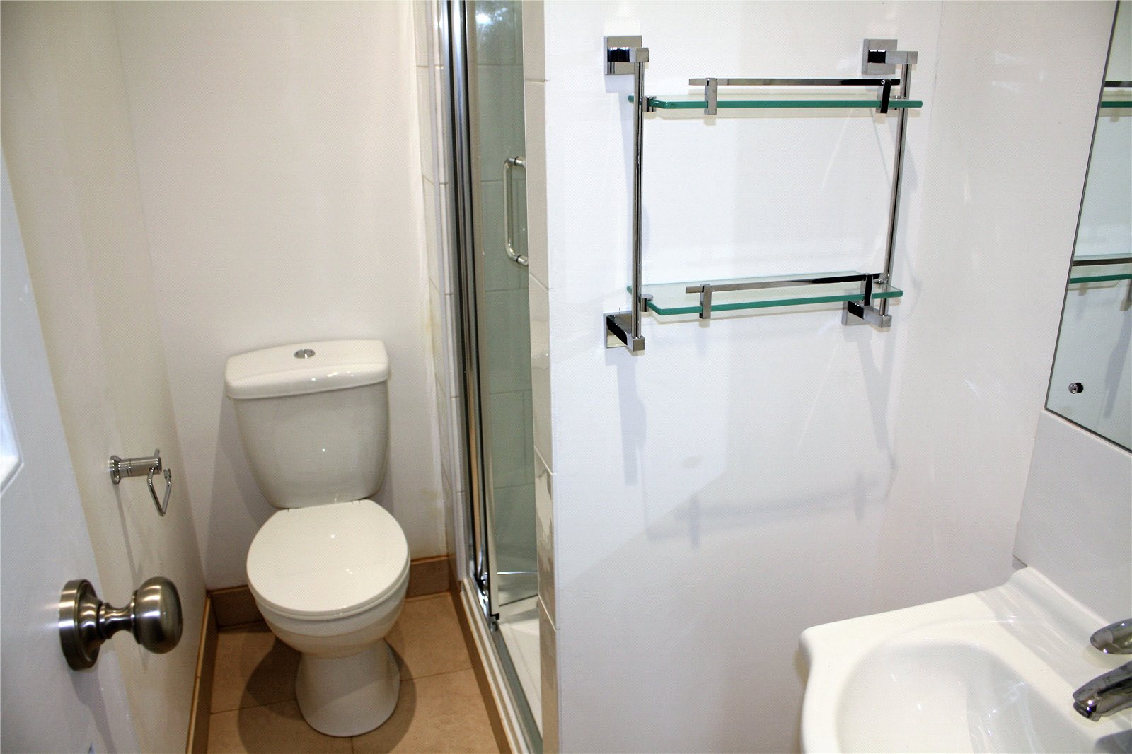 4 bedroom House to let in Reading, Berkshire