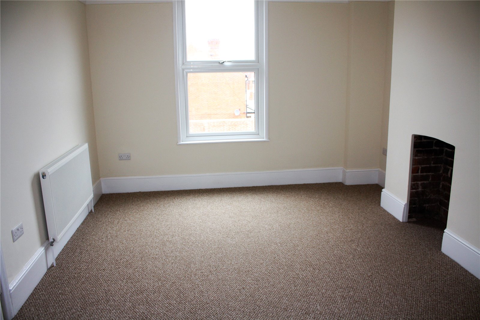 4 bedroom House to let in Reading, Berkshire