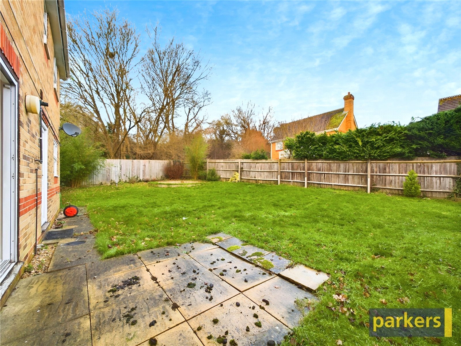 4 bedroom House to let in Emmer Green, Reading, Berkshire