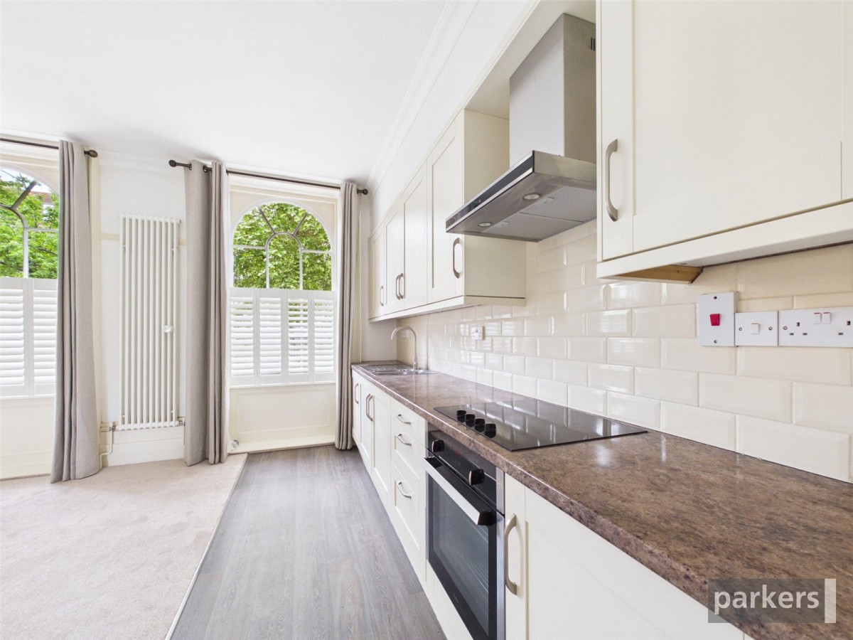 London Road, Reading, Berkshire