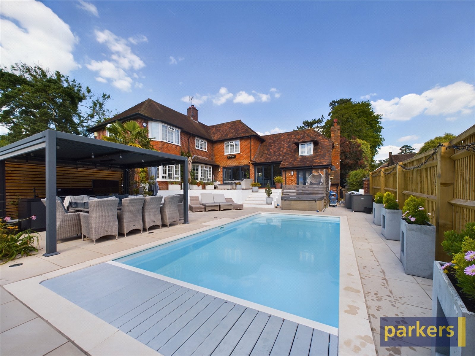 5 bedroom House for sale in Tilehurst, Reading, Berkshire