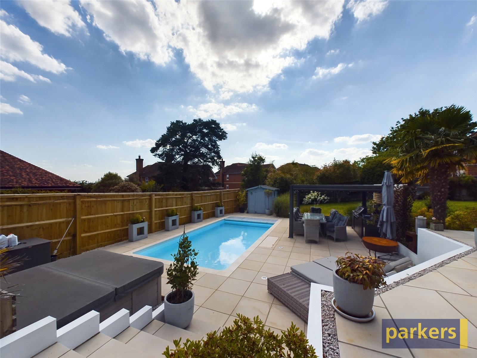 5 bedroom House for sale in Tilehurst, Reading, Berkshire