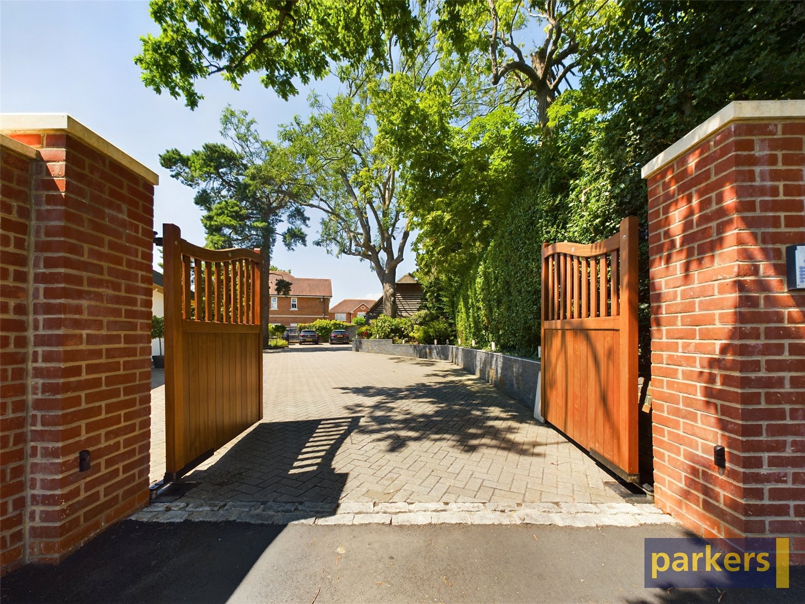 5 bedroom House for sale in Tilehurst, Reading, Berkshire