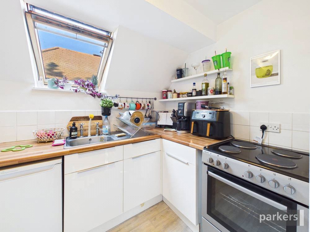 1 bedroom Flat for sale in Reading, Berkshire