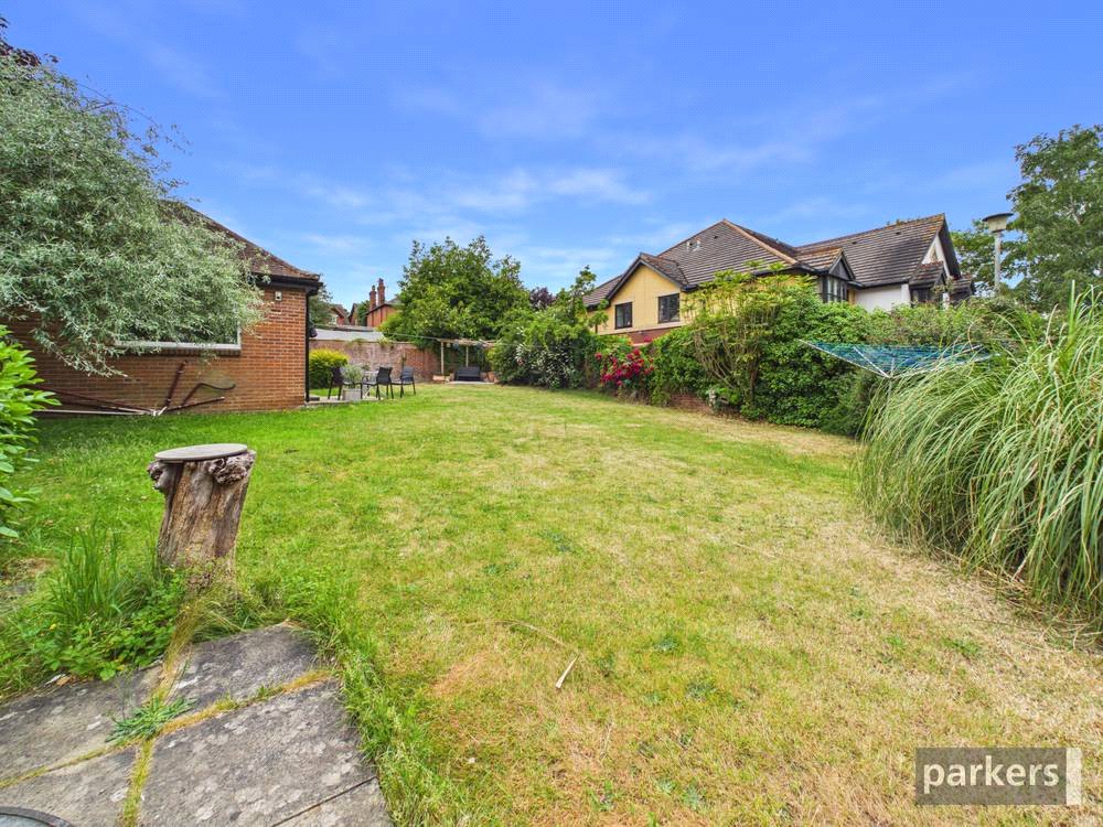 2 bedroom Flat for sale in Reading