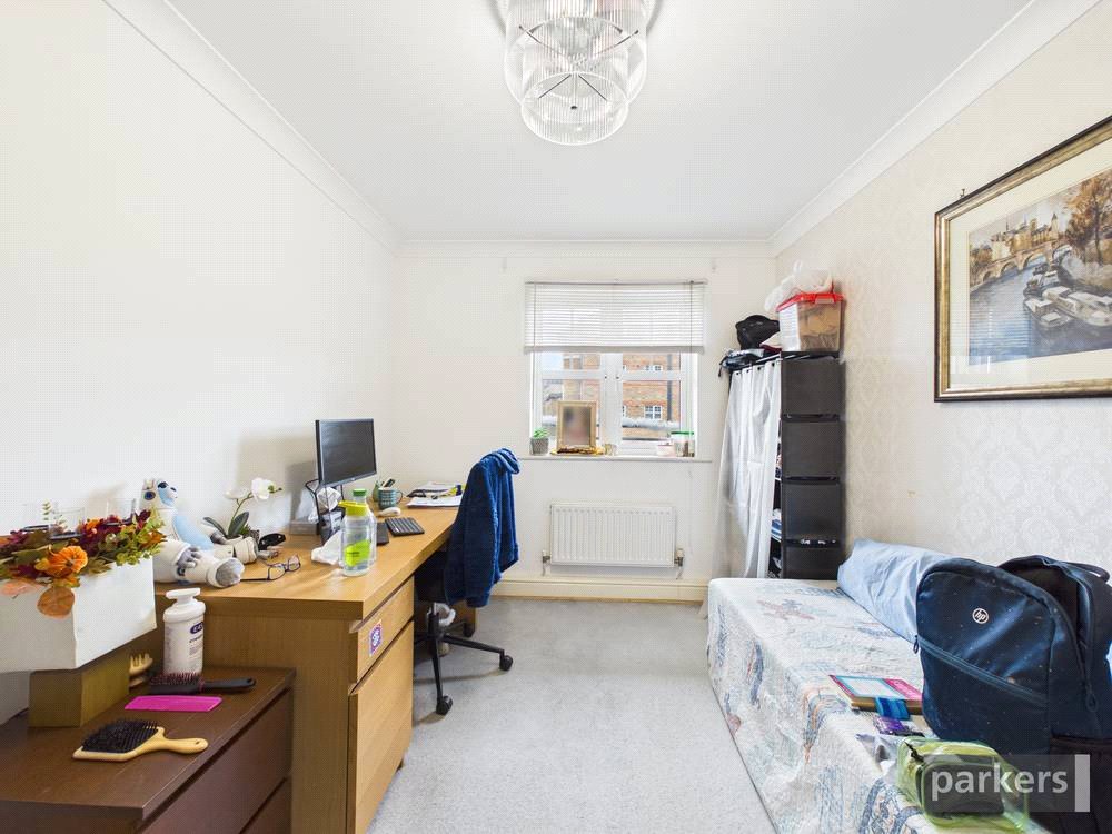 2 bedroom Flat for sale in Reading, Berkshire