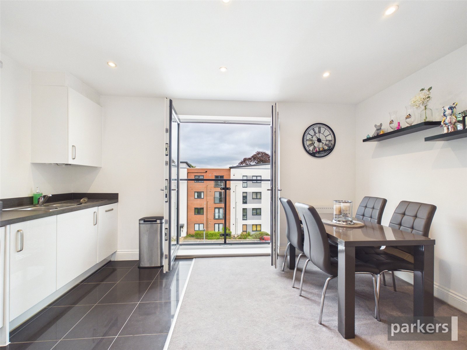 1 bedroom Flat for sale in Reading, Berkshire