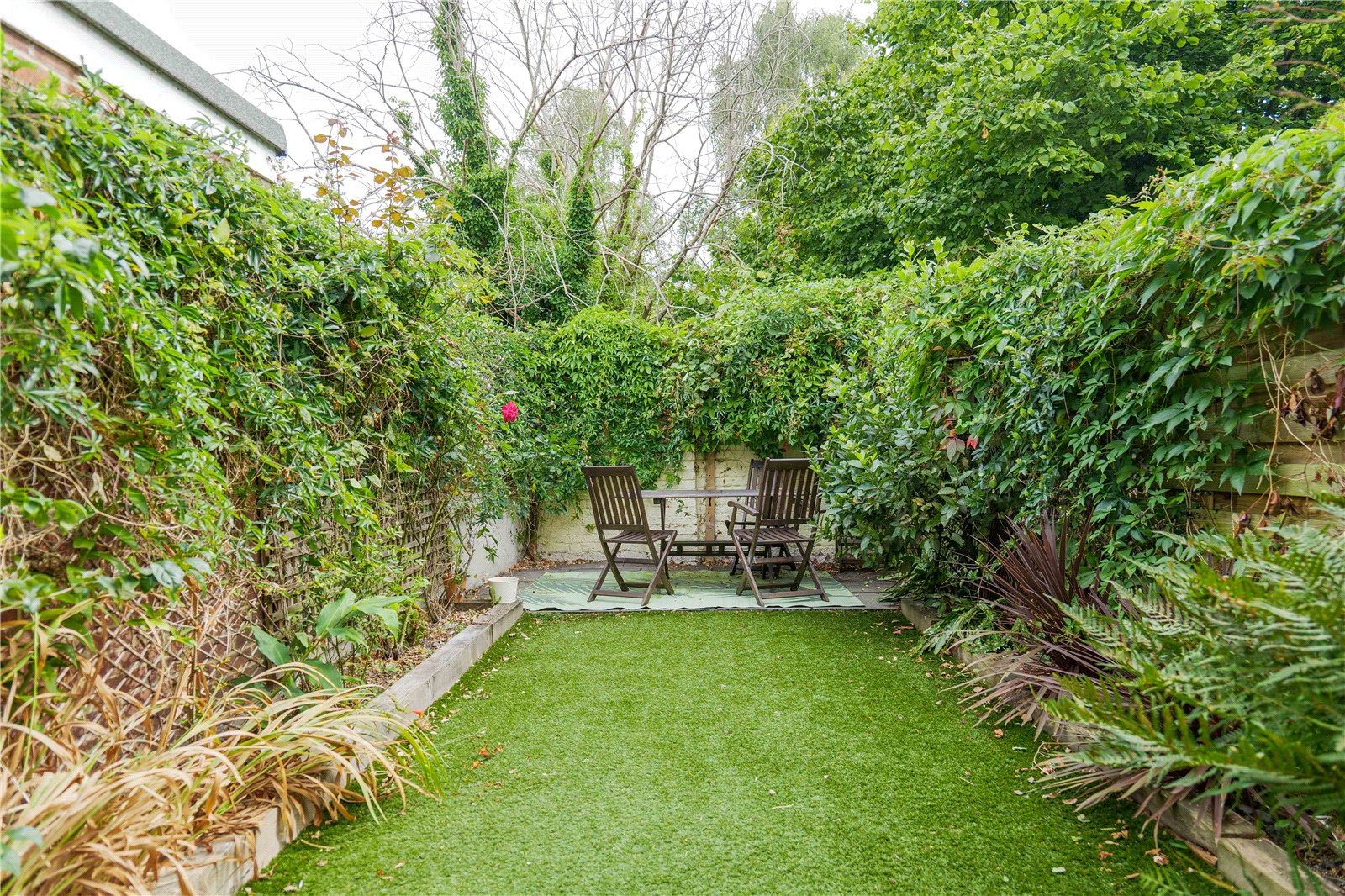2 bedroom House to let in Reading, Berkshire