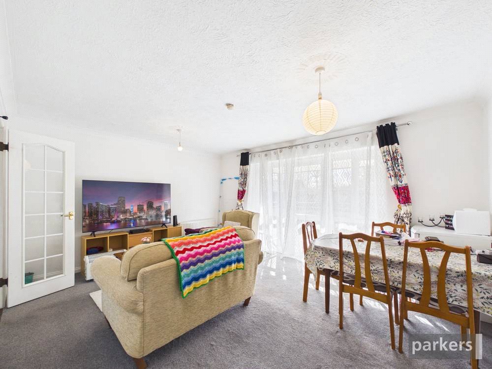 2 bedroom Flat for sale in Reading, Berkshire
