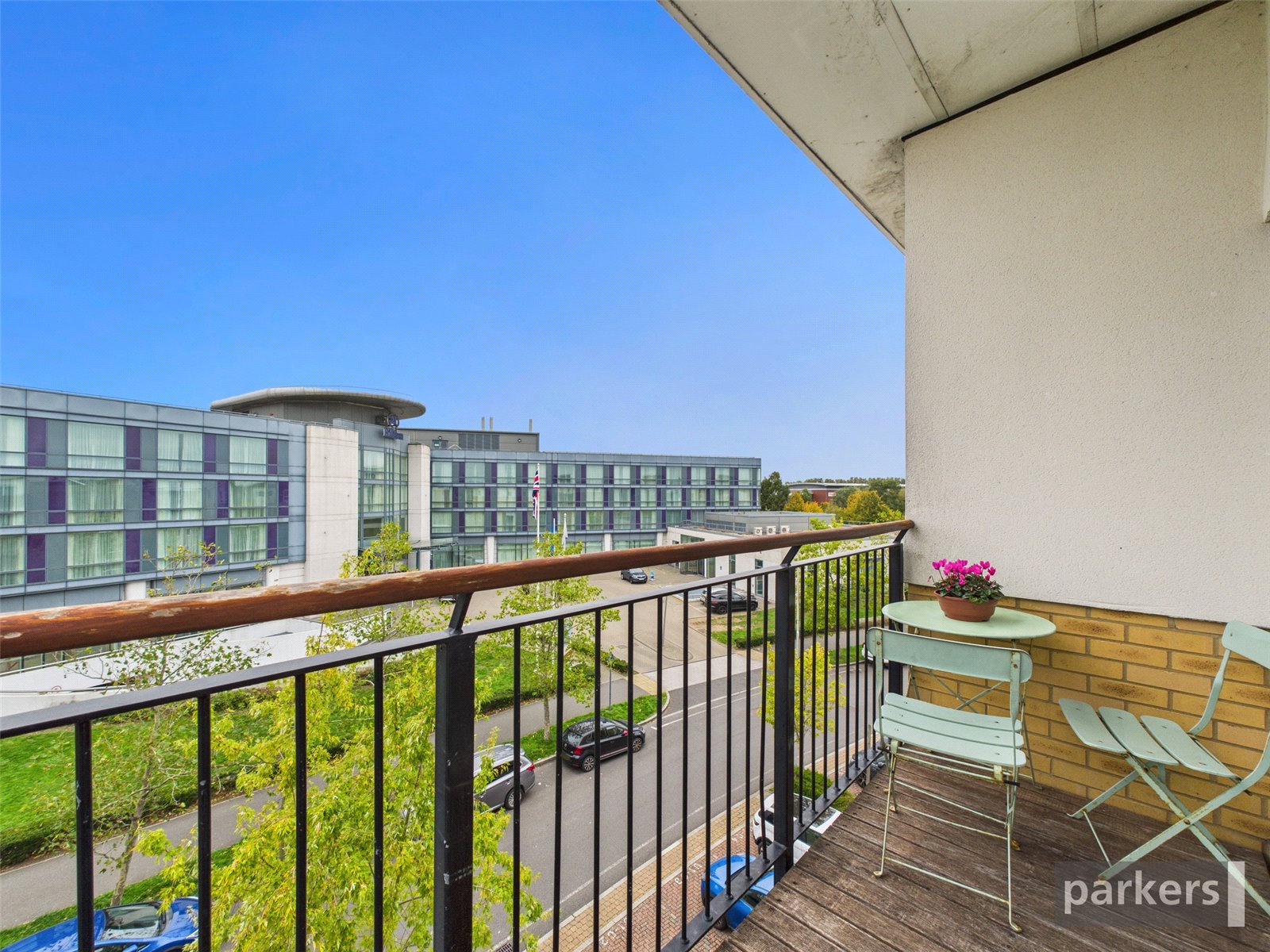 2 bedroom Flat for sale in Reading, Berkshire