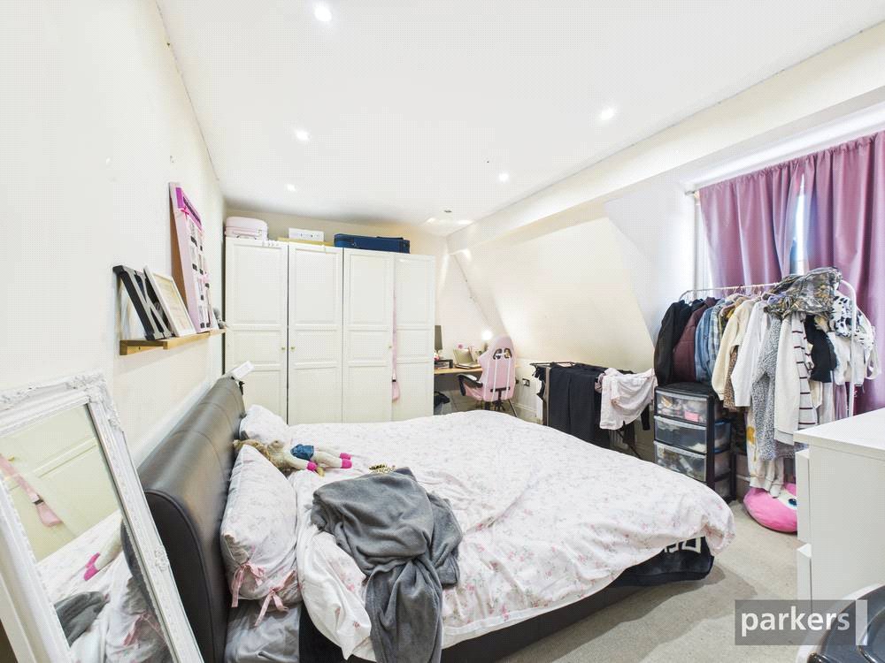 2 bedroom Flat for sale in Reading, Berkshire