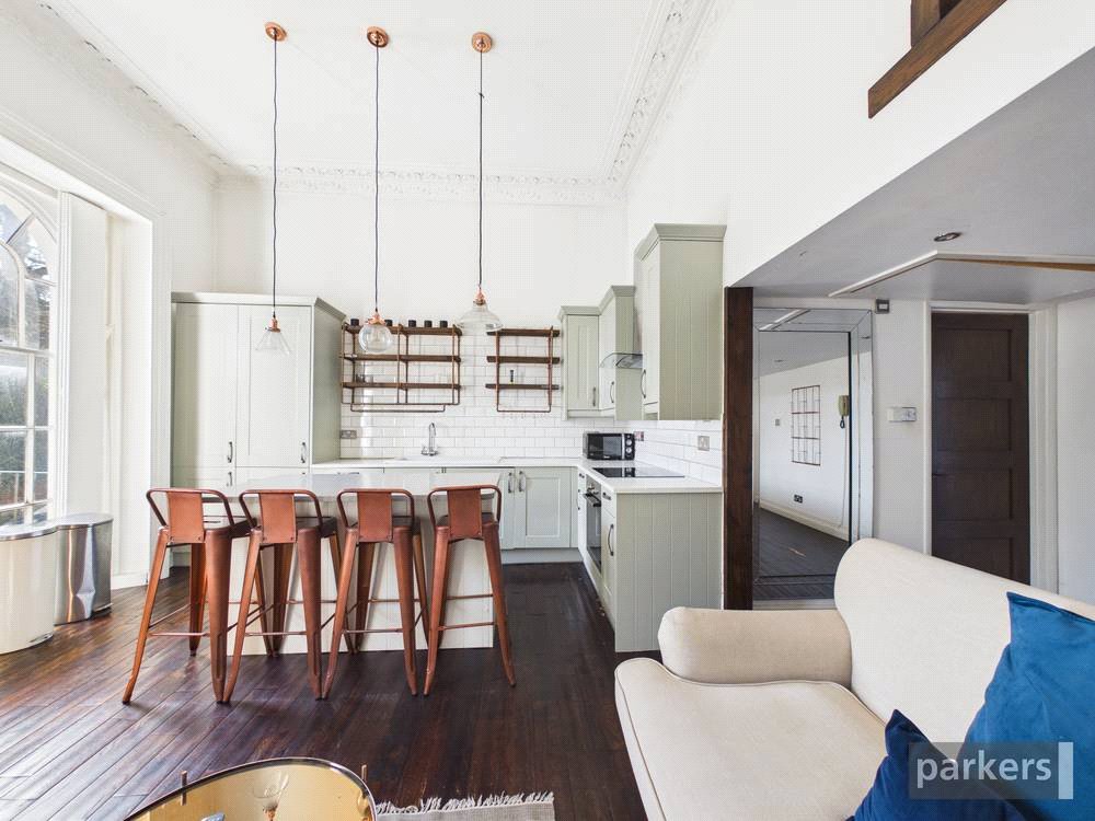 2 bedroom Flat for sale in Reading, Berkshire