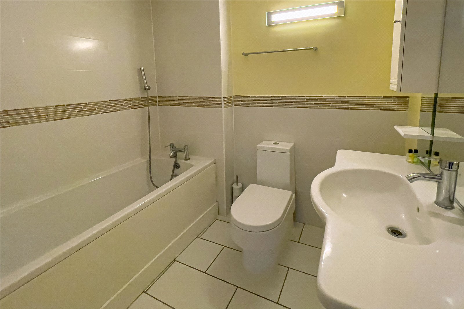 3 bedroom Flat for sale in Reading, Berkshire