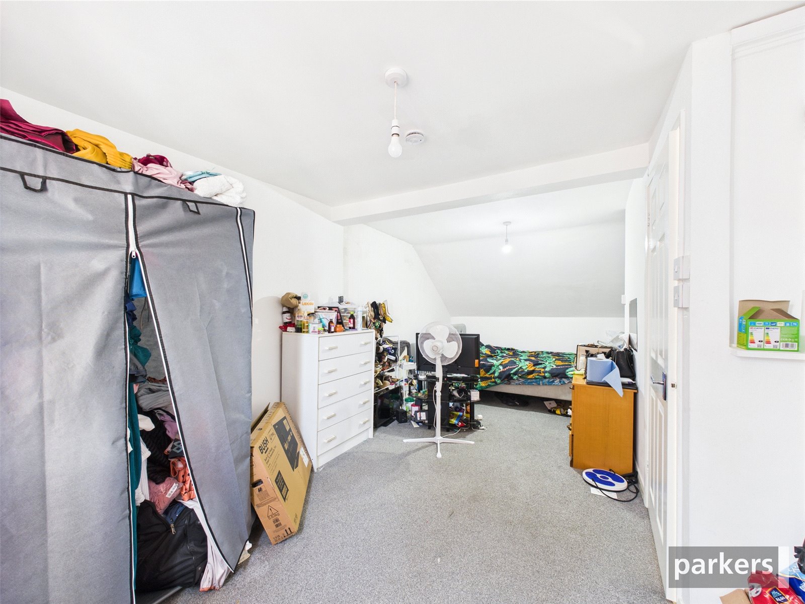 4 bedroom House for sale in Reading, Berkshire