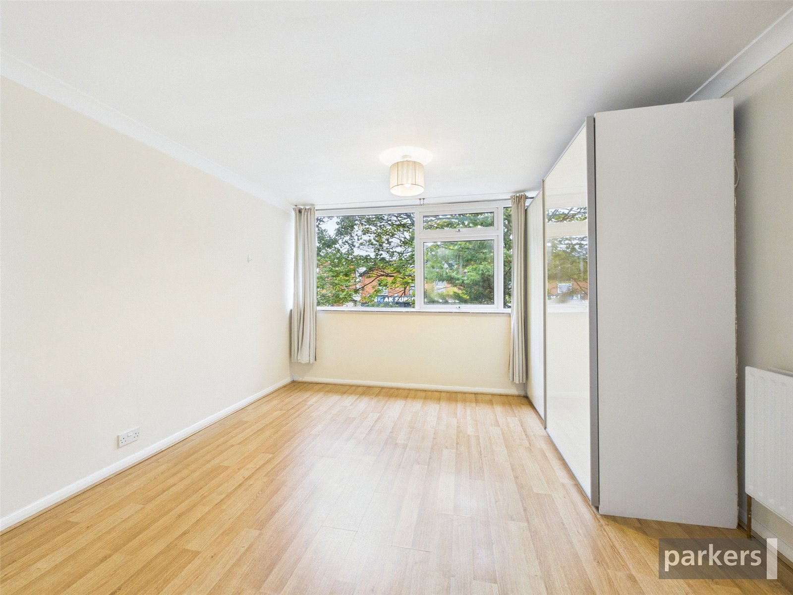 2 bedroom Flat for sale in Reading, Berkshire