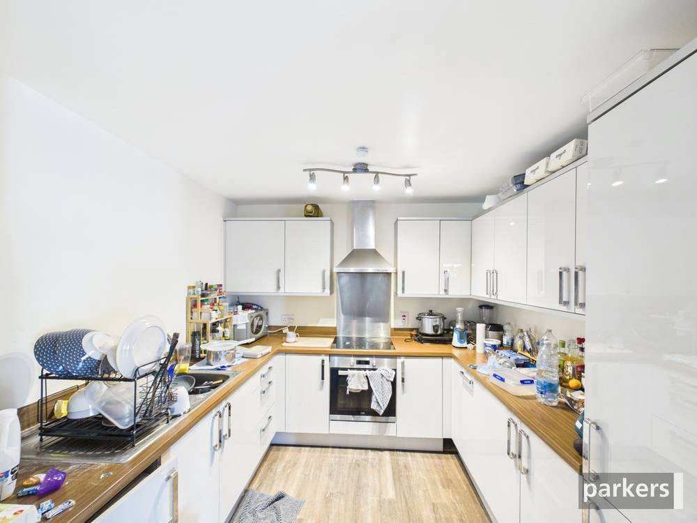 2 bedroom Flat for sale in Reading, Berkshire