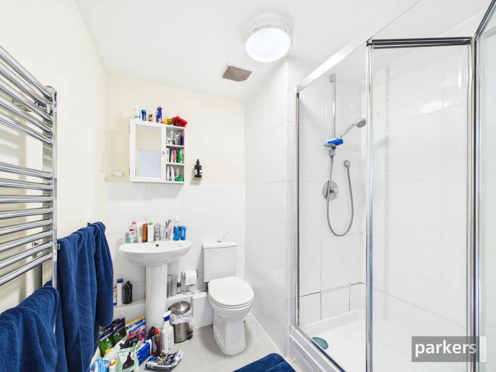 2 bedroom Flat for sale in Reading, Berkshire