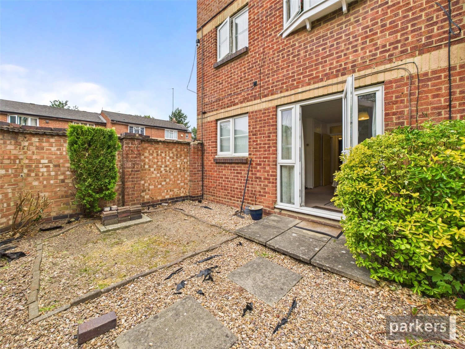 Muirfield Close, Reading, Berkshire