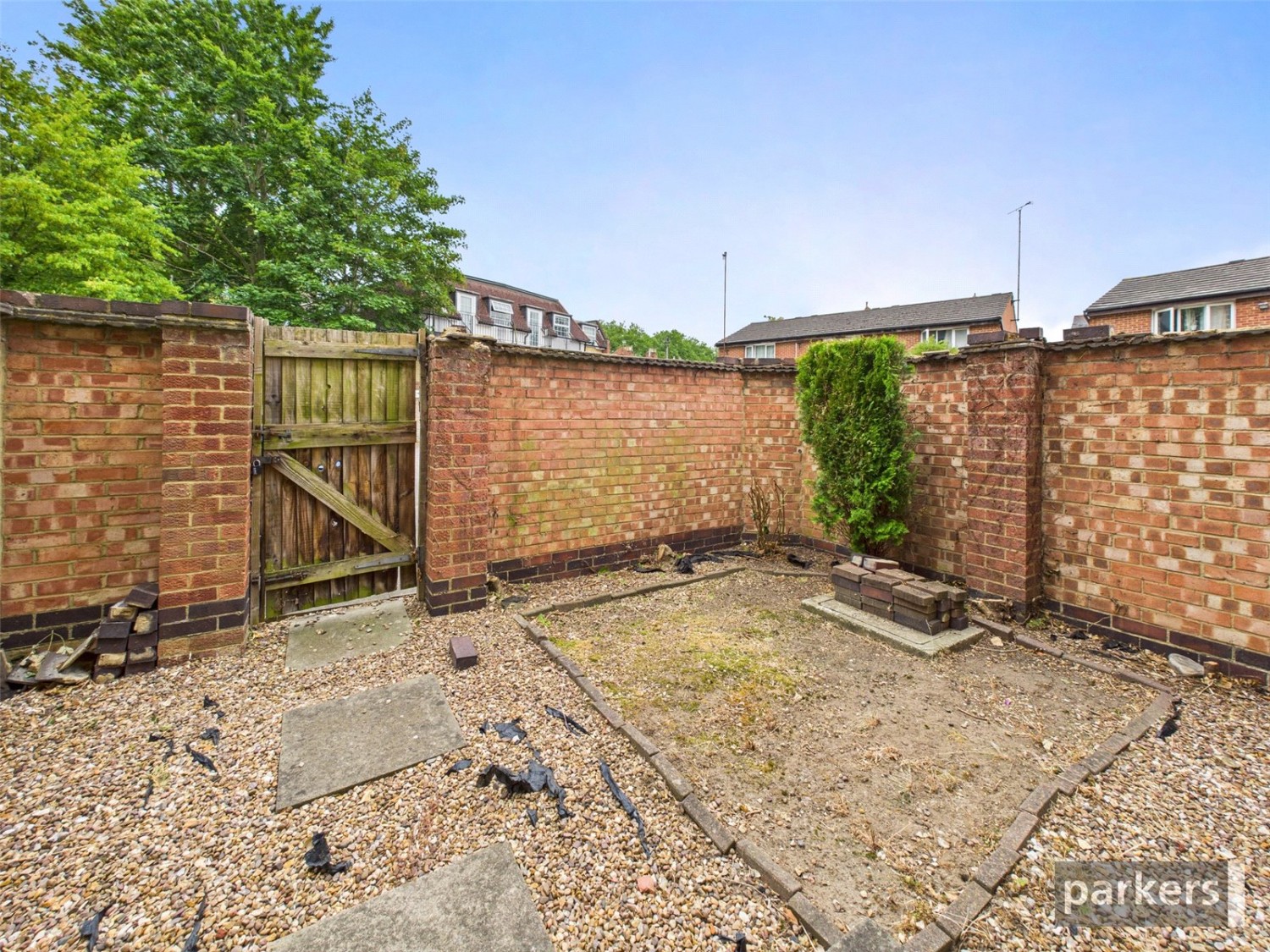 Muirfield Close, Reading, Berkshire