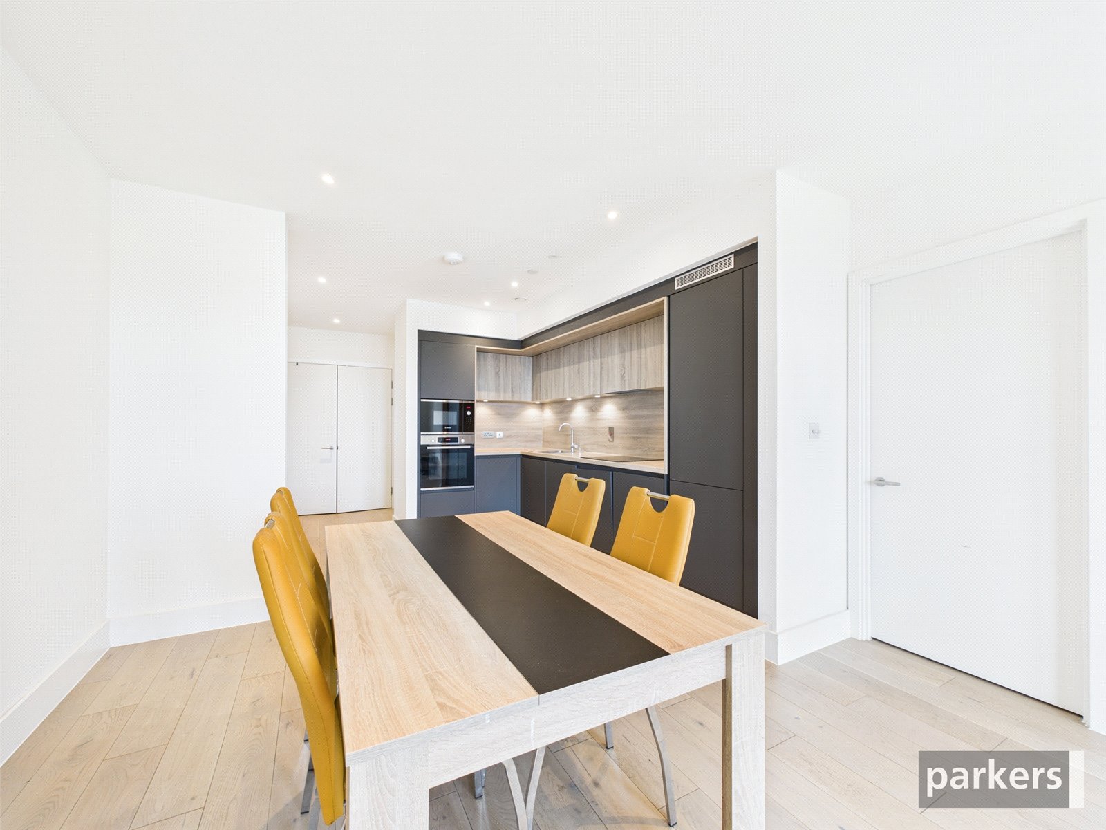 2 bedroom Flat for sale in Reading, Berkshire