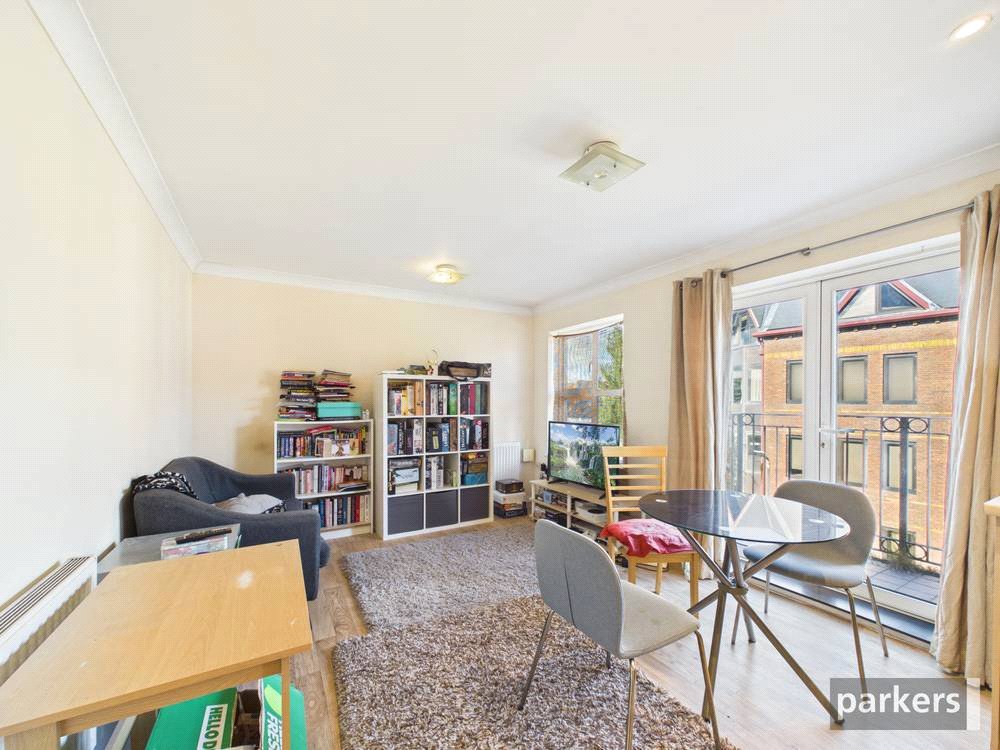 2 bedroom Flat for sale in Reading, Berkshire
