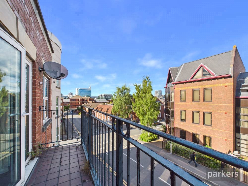 2 bedroom Flat for sale in Reading, Berkshire