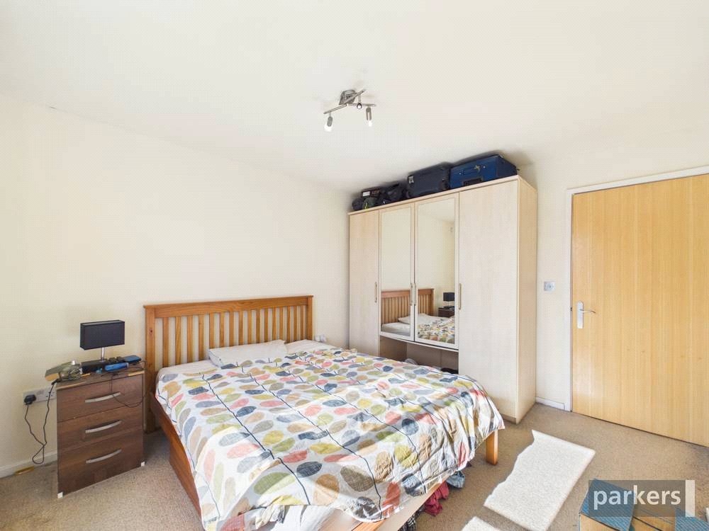 2 bedroom Flat for sale in Reading, Berkshire
