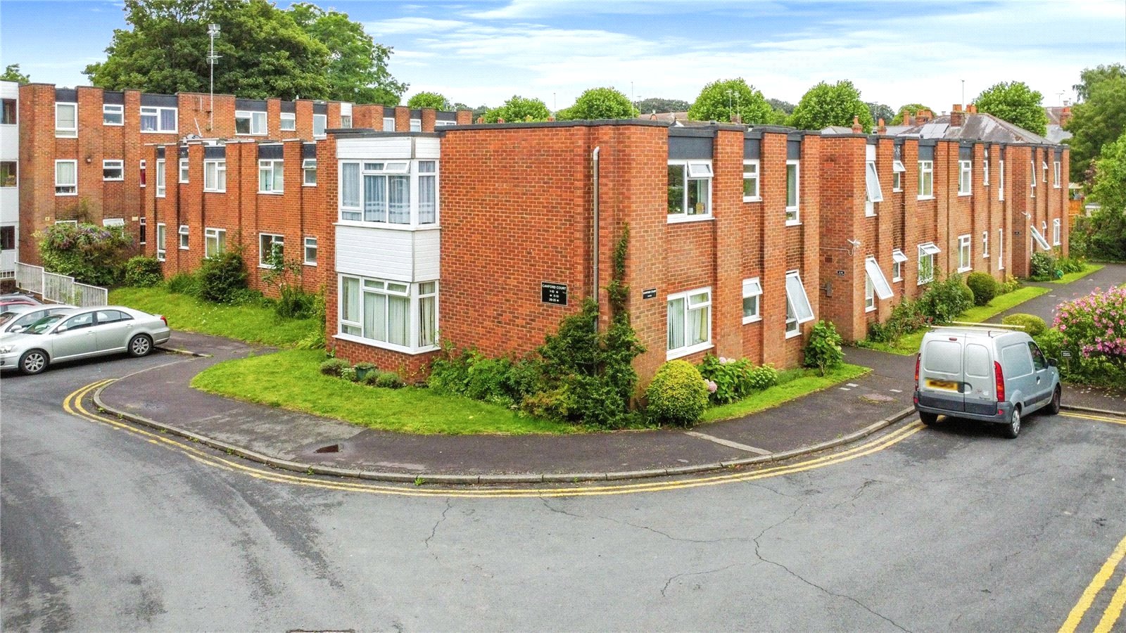 2 bedroom Flat for sale in Reading, Berkshire