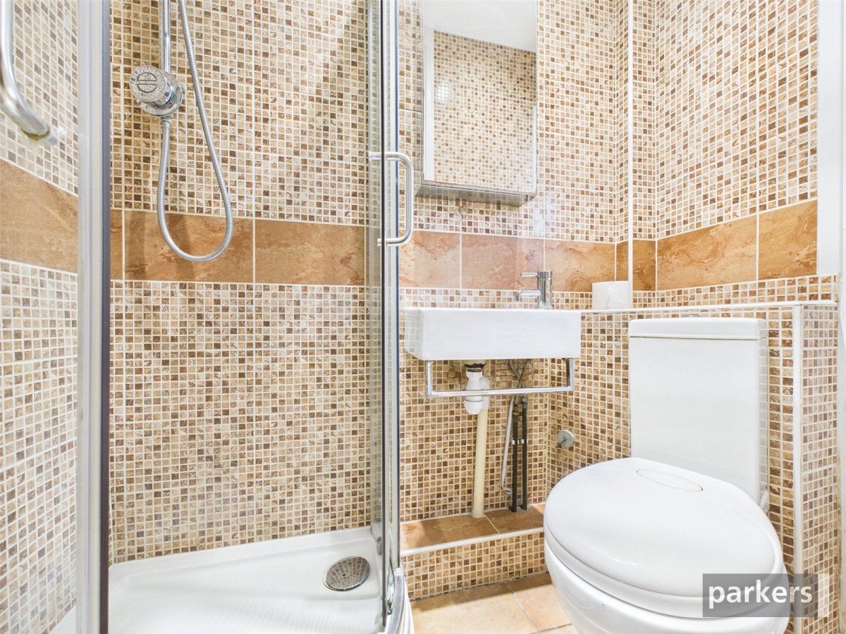 Bath Road, Reading, Berkshire