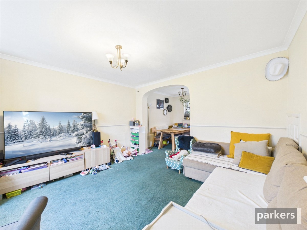 Theale, Reading, Berkshire