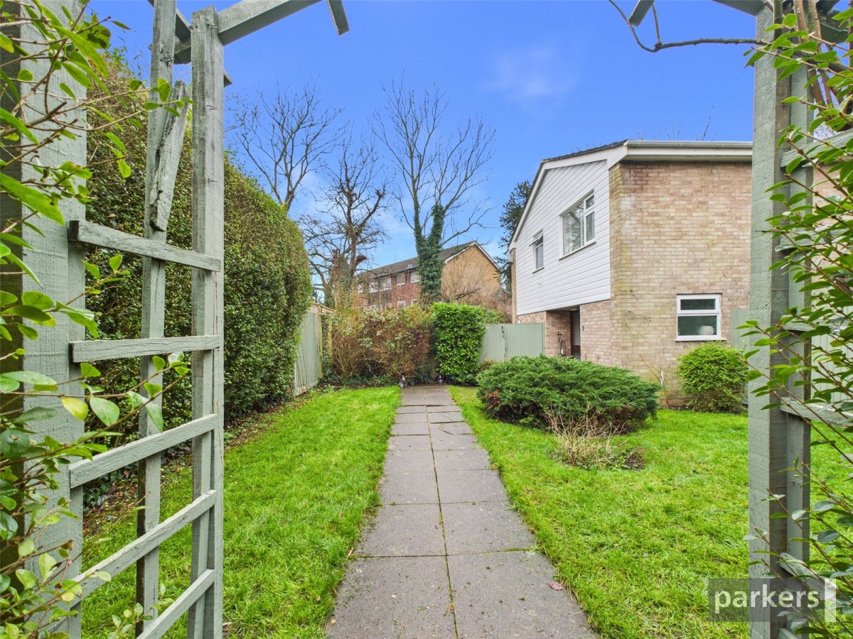 Bath Road, Reading, Berkshire