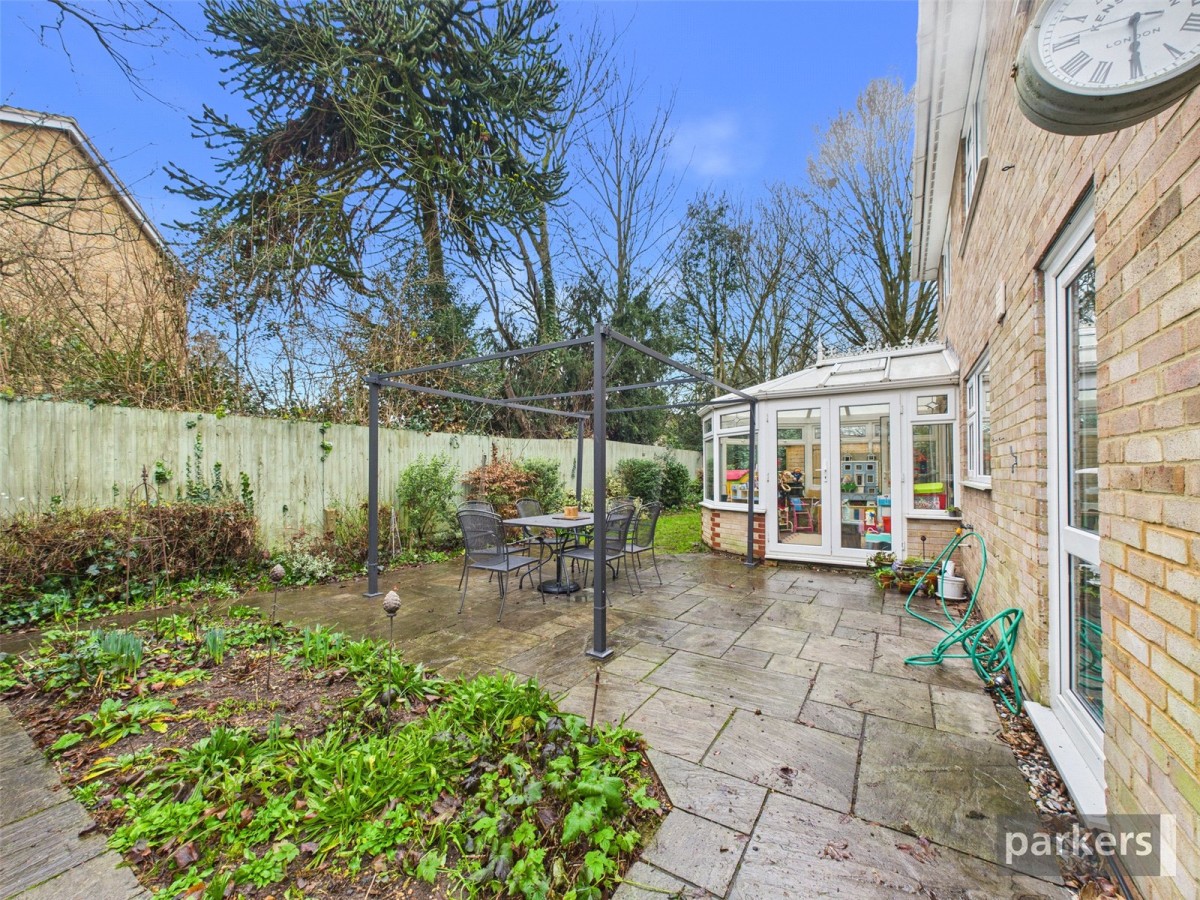 Bath Road, Reading, Berkshire