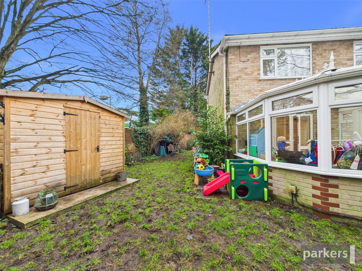 Bath Road, Reading, Berkshire