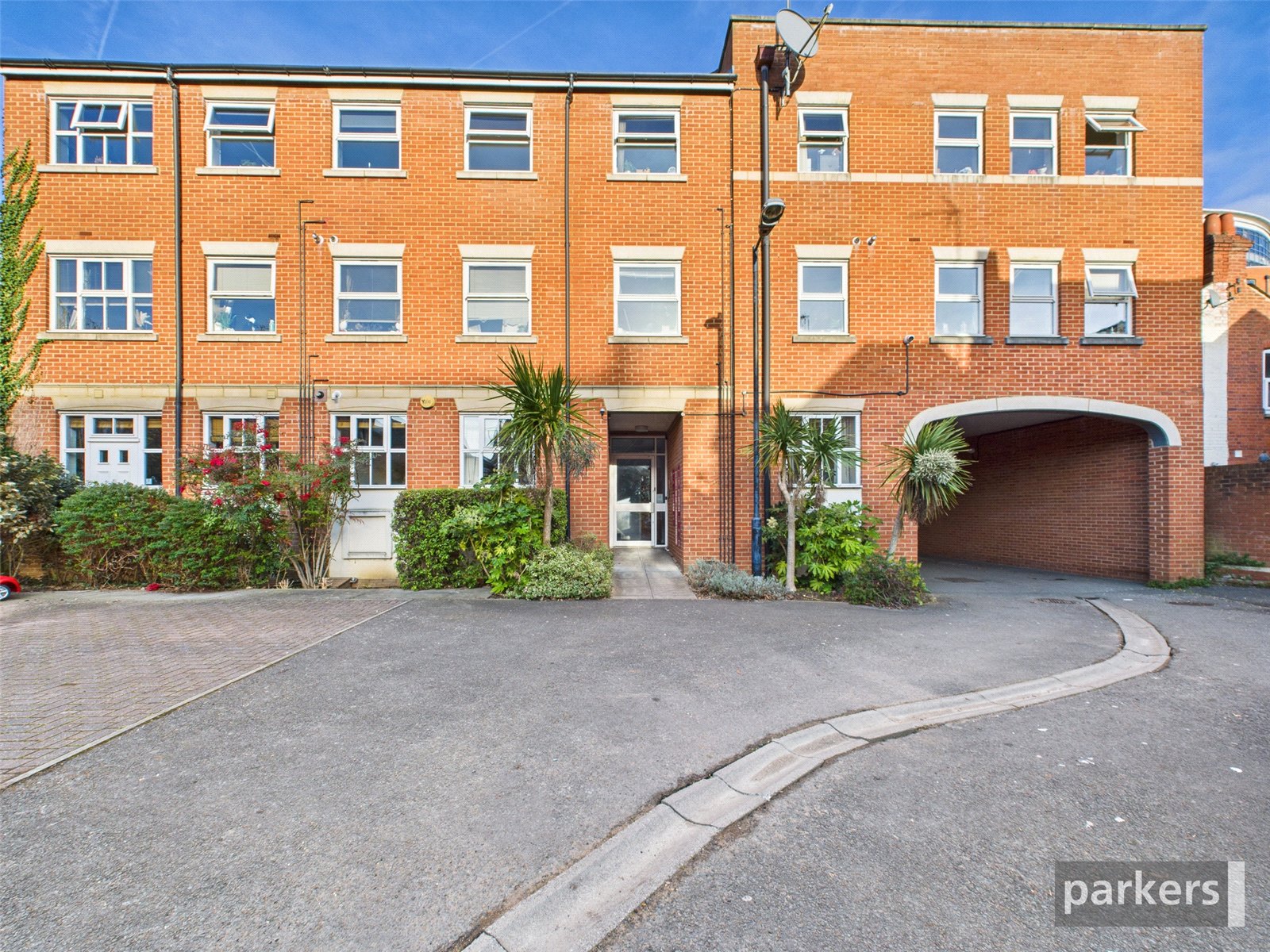 1 bedroom Flat for sale in Queens Road, Reading, Berkshire
