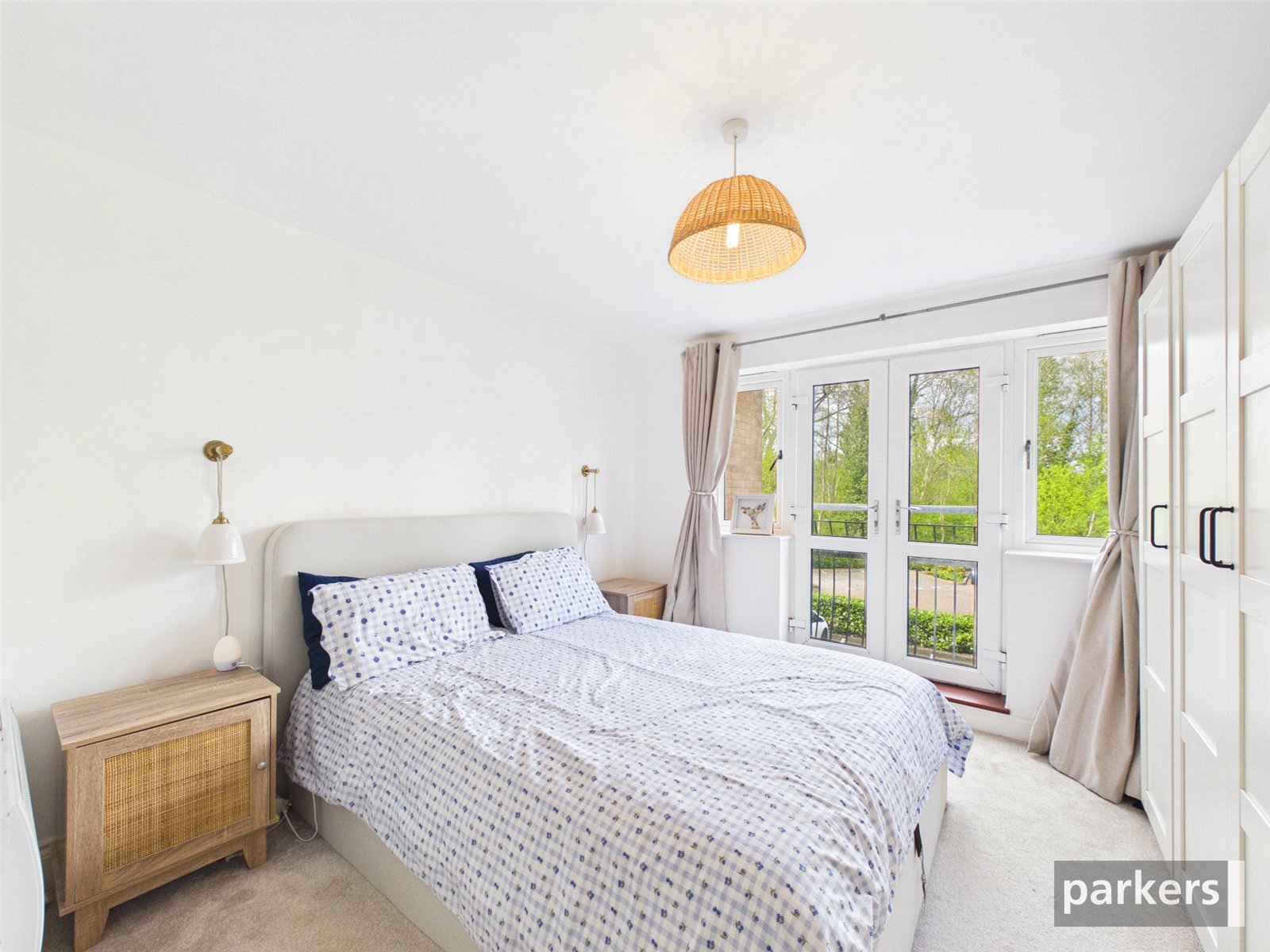 2 bedroom Flat for sale in Napier Road, Reading, Berkshire