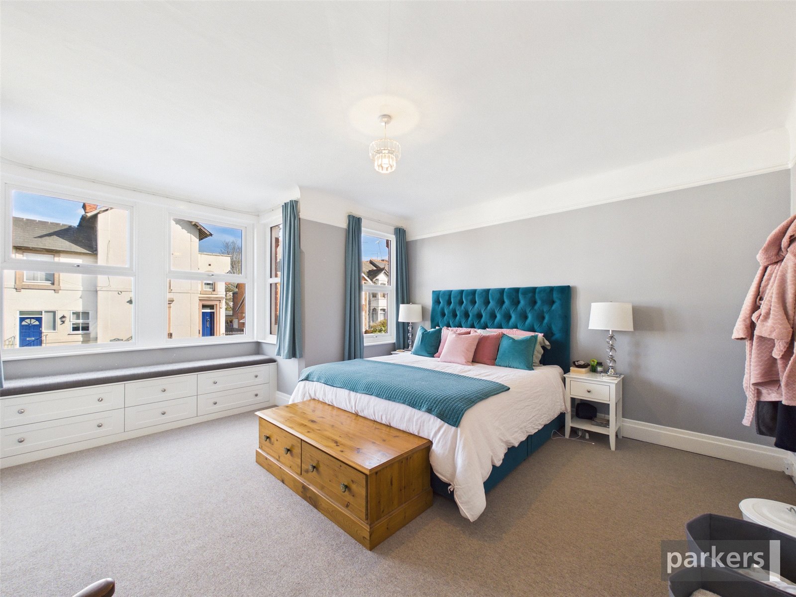 4 bedroom House for sale in Reading, Berkshire