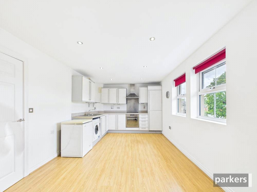 2 bedroom Flat for sale in Shinfield, Reading, Berkshire