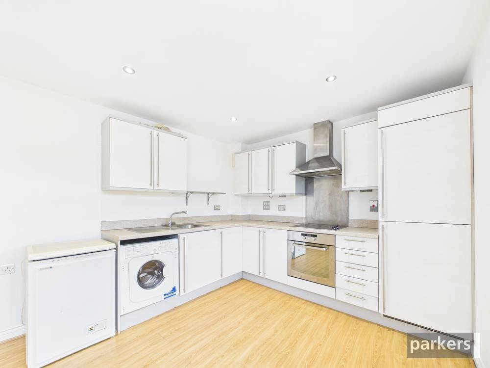2 bedroom Flat for sale in Shinfield, Reading, Berkshire