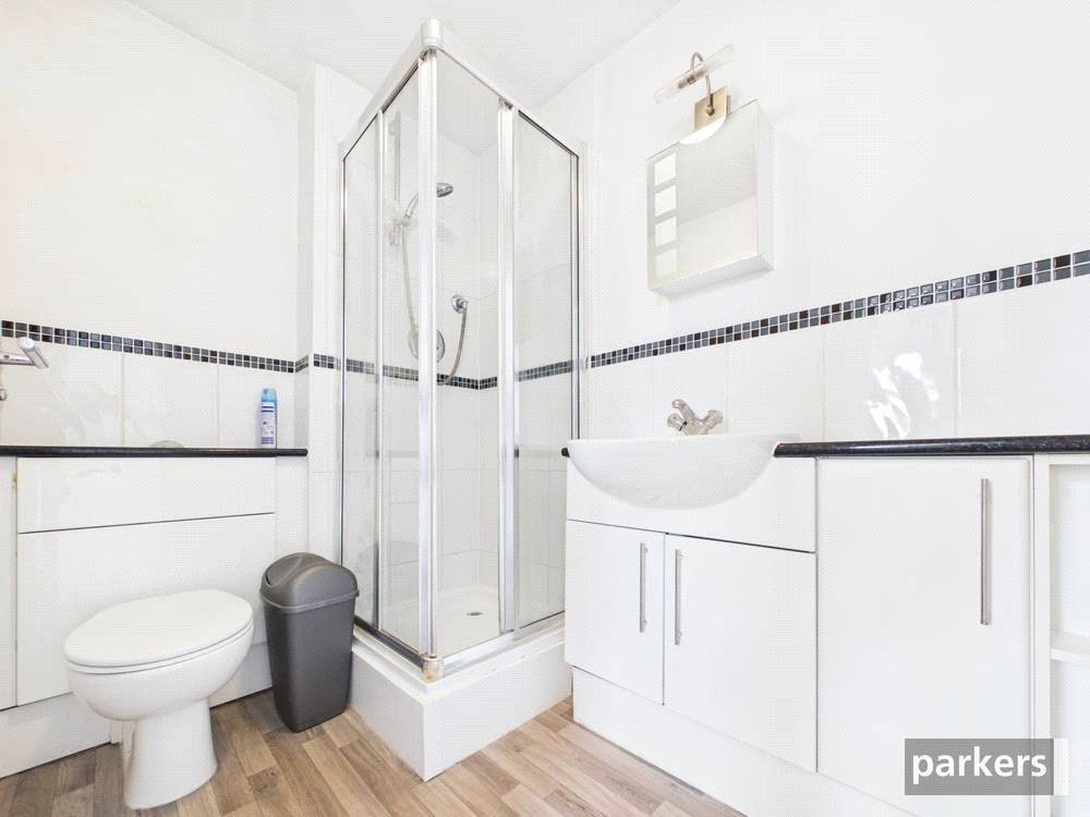 2 bedroom Flat for sale in Shinfield, Reading, Berkshire