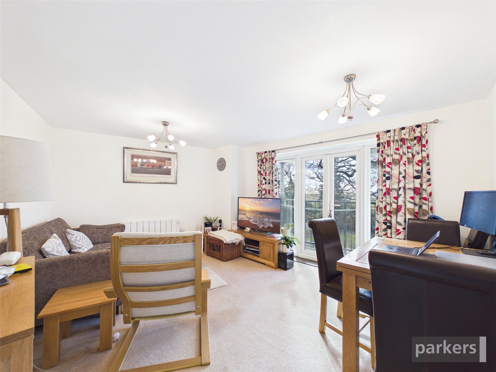 2 bedroom Flat for sale in Shinfield, Reading, Berkshire