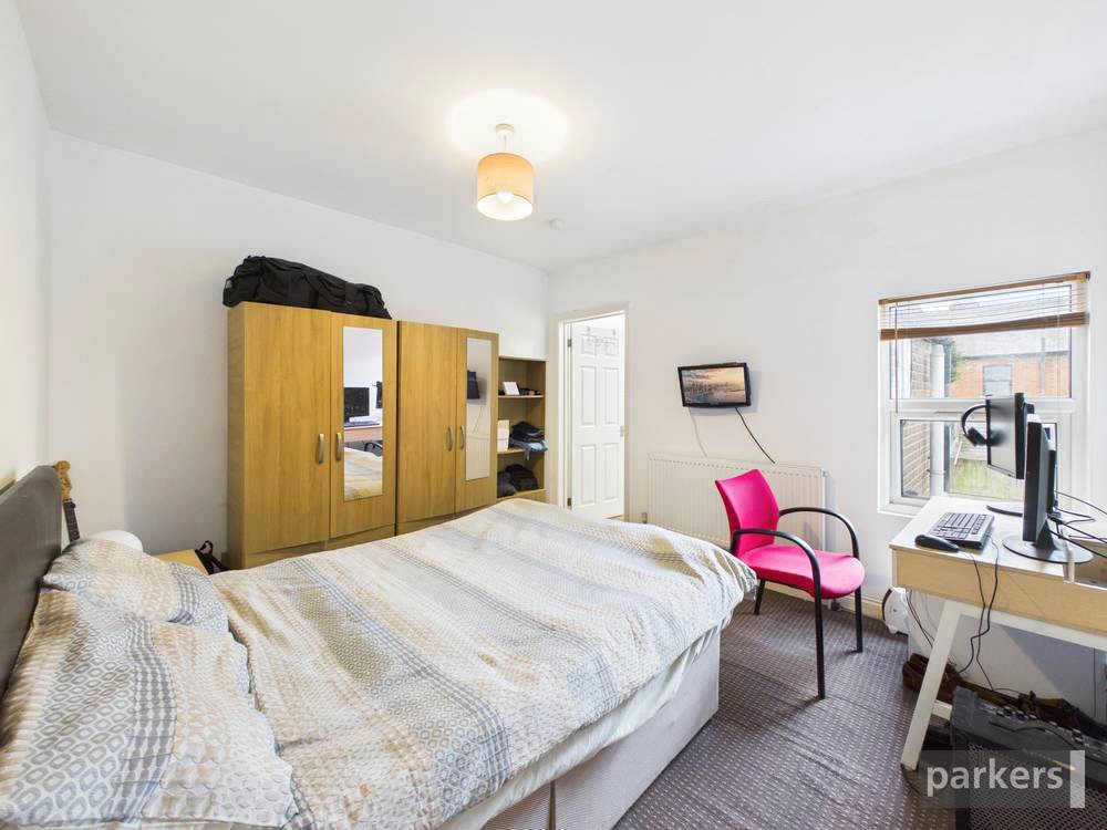 3 bedroom House for sale in Reading, Berkshire