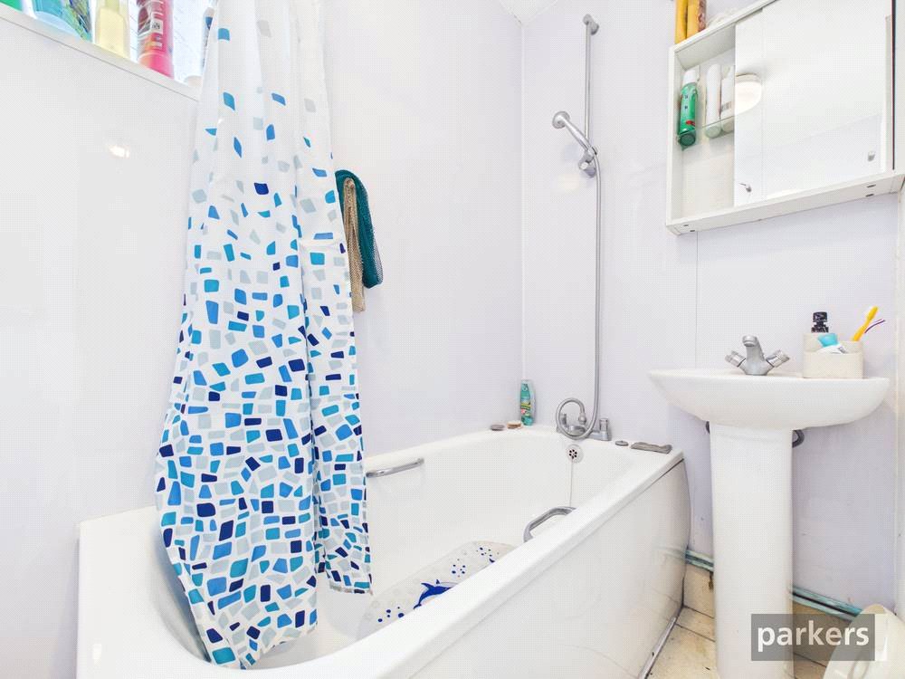 3 bedroom House for sale in Reading, Berkshire