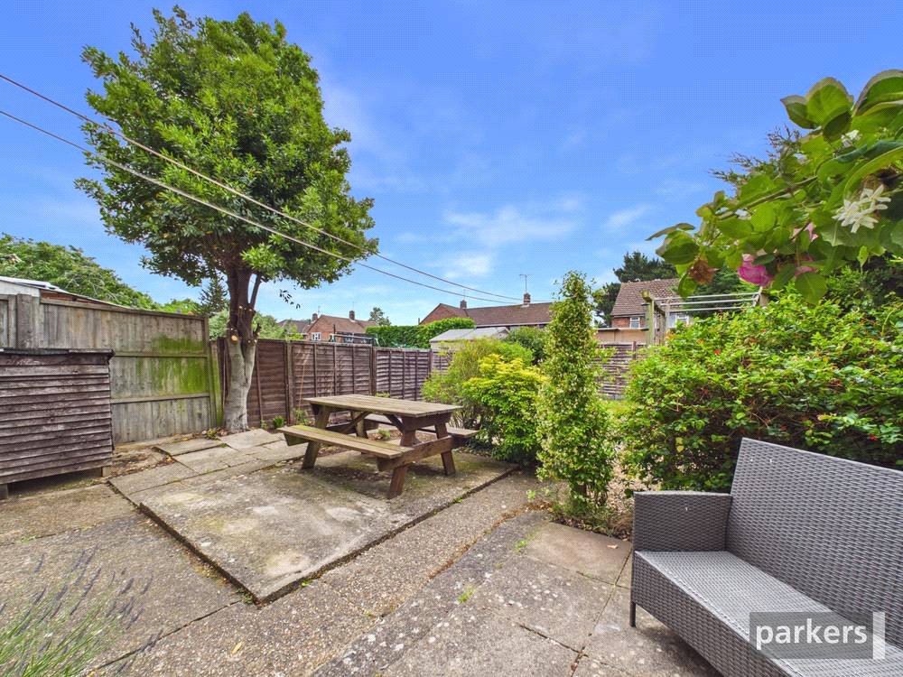 4 bedroom House for sale in Reading, Berkshire