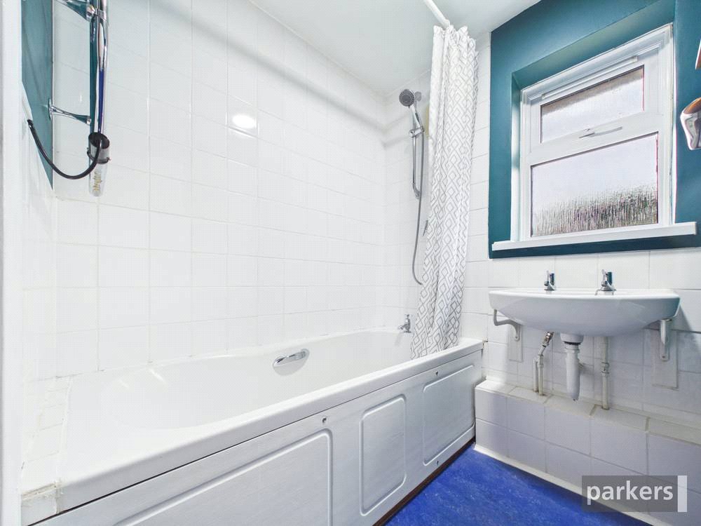 4 bedroom House for sale in Reading, Berkshire
