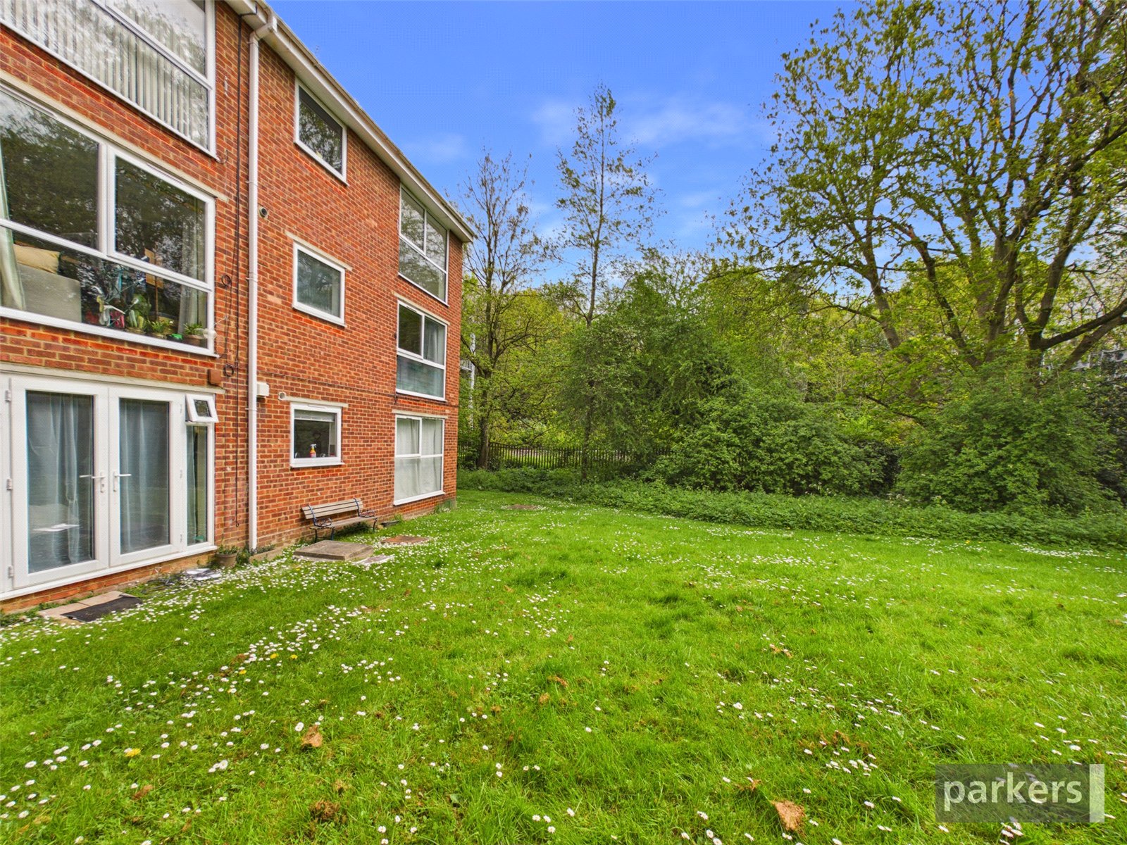 2 bedroom Flat for sale in Reading, Berkshire