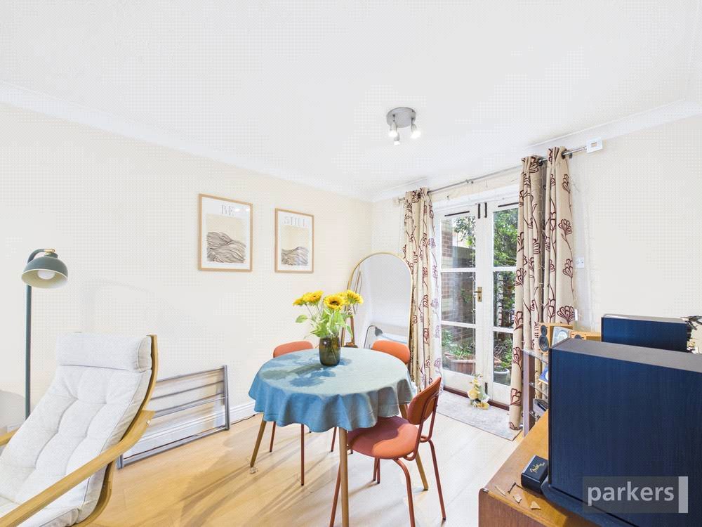 1 bedroom Flat for sale in Reading, Berkshire